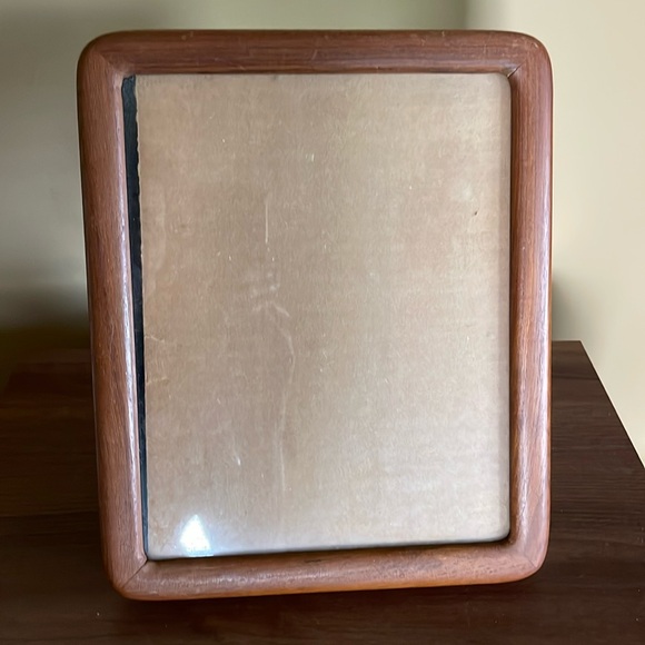 VTG 1990s Solid Wood Picture Frame for 8 x 10 Picture for Hanging or on Shelf - Picture 1 of 6